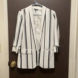 Madison women’s black and white striped blazer size: M